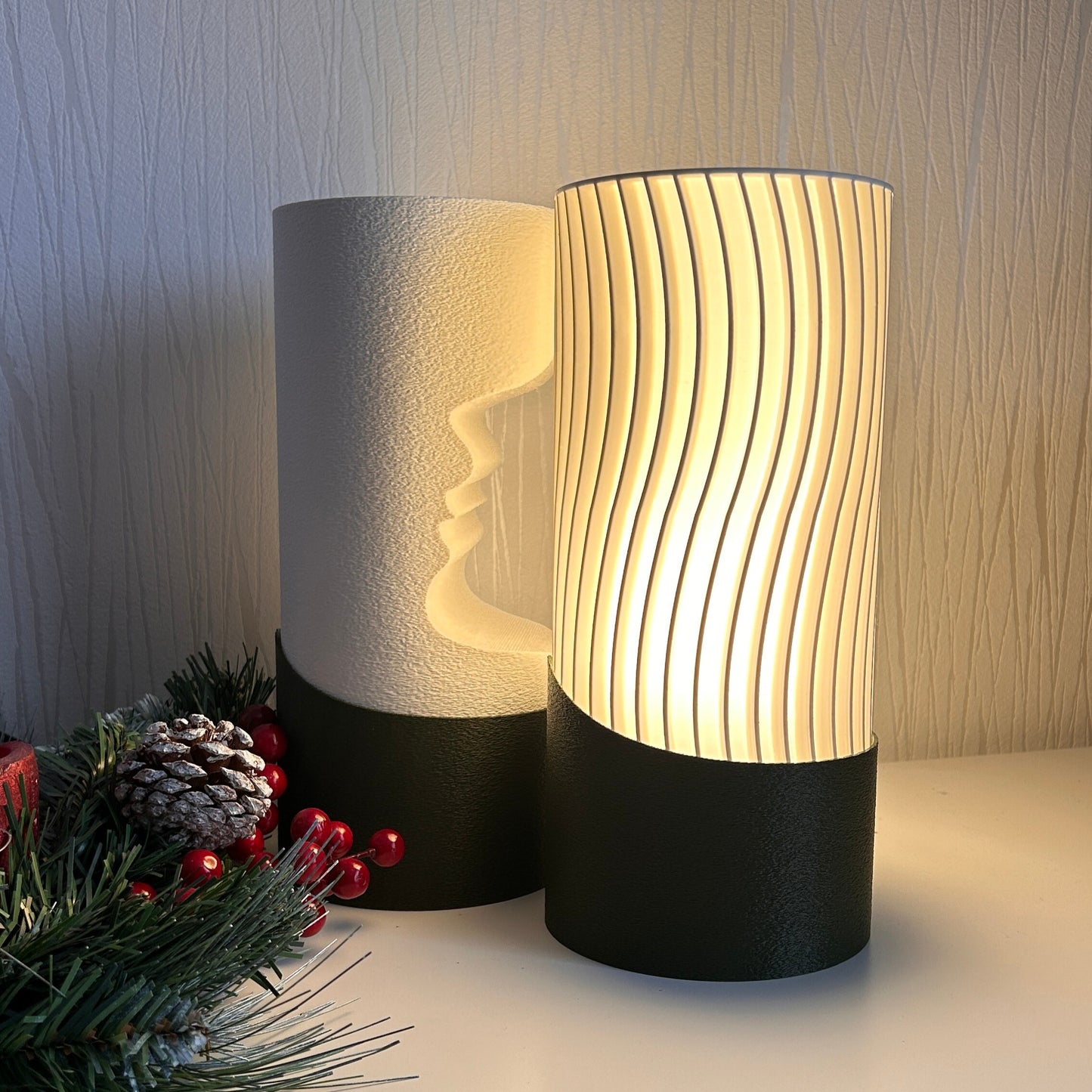 Wavy 3D Printed LED Lamp „BANGA“