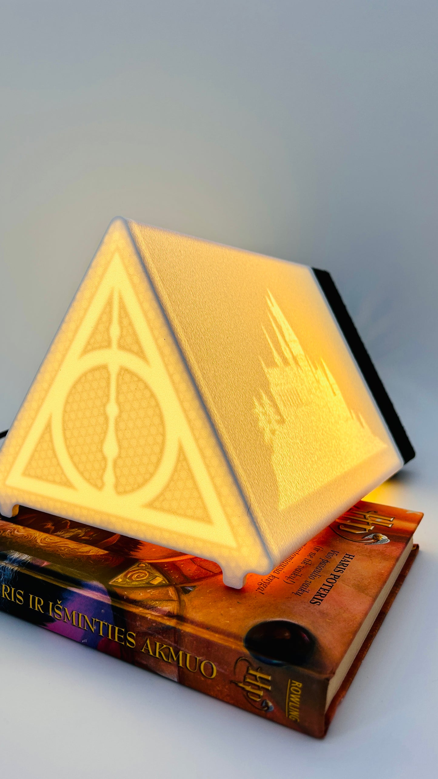 The Wizards World Lamp - Bedside Book Rest Light