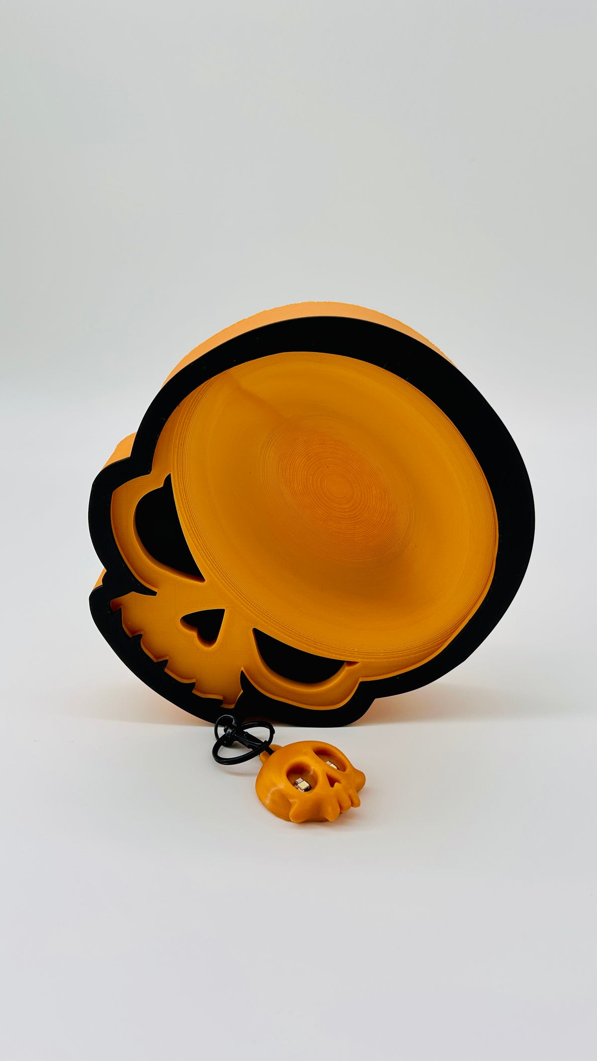 MAKA - skull shaped keys bowl and keychain
