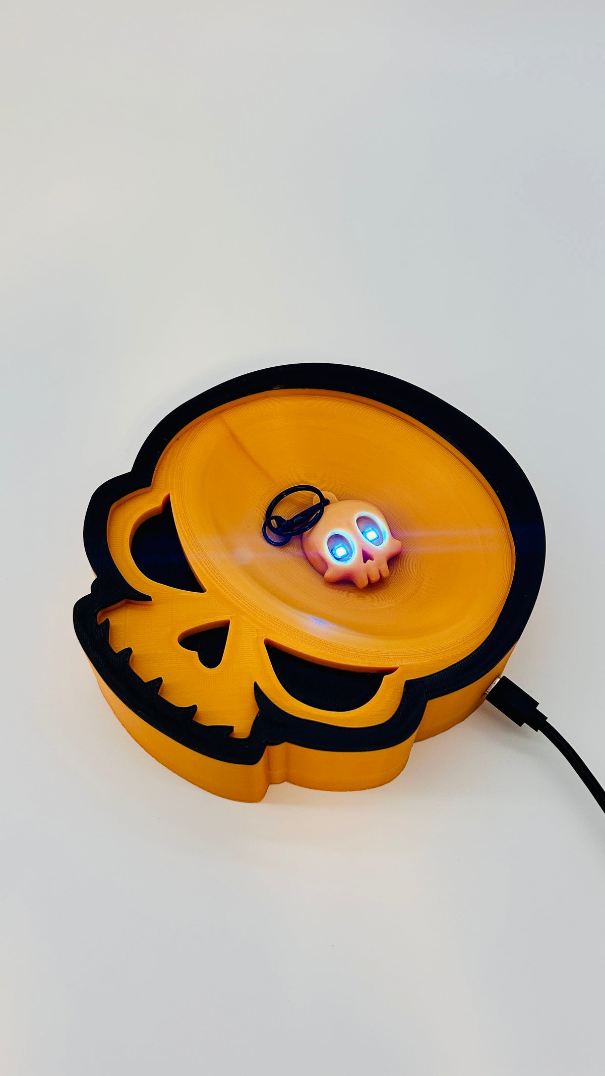 MAKA - skull shaped keys bowl and keychain