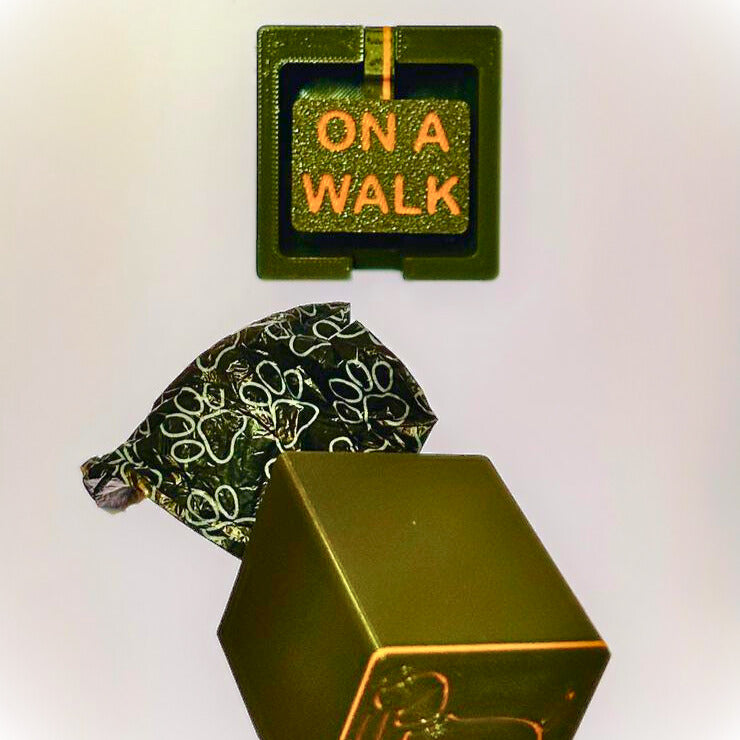 Dog leash wall mount – changing sign “Let’s Walk / On a Walk”